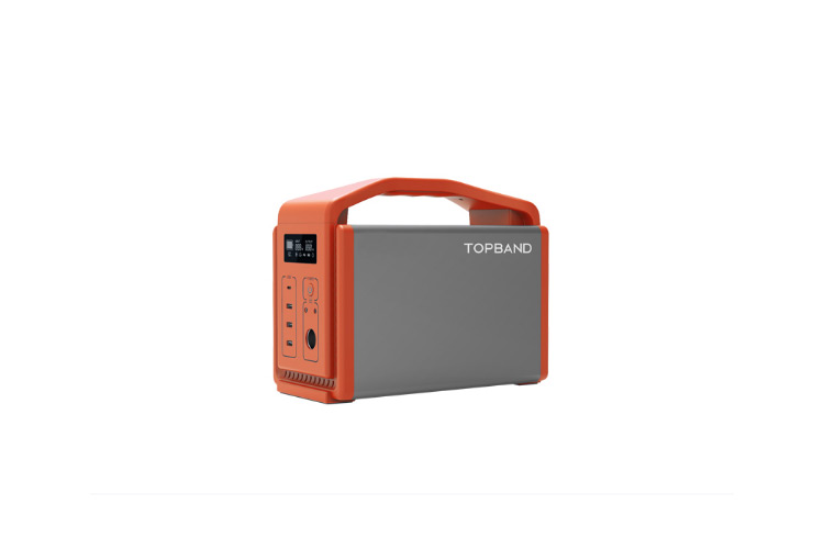 What are the characteristics of portable energy storage products that are suitable for which scenarios?